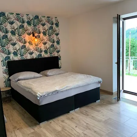 Zupanovice-2 By Interhome * 多布日什